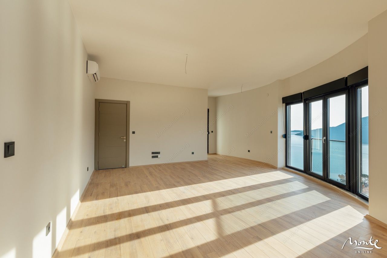 Appartement à Herceg-Novi, Monténégro, 122 m² - image 9