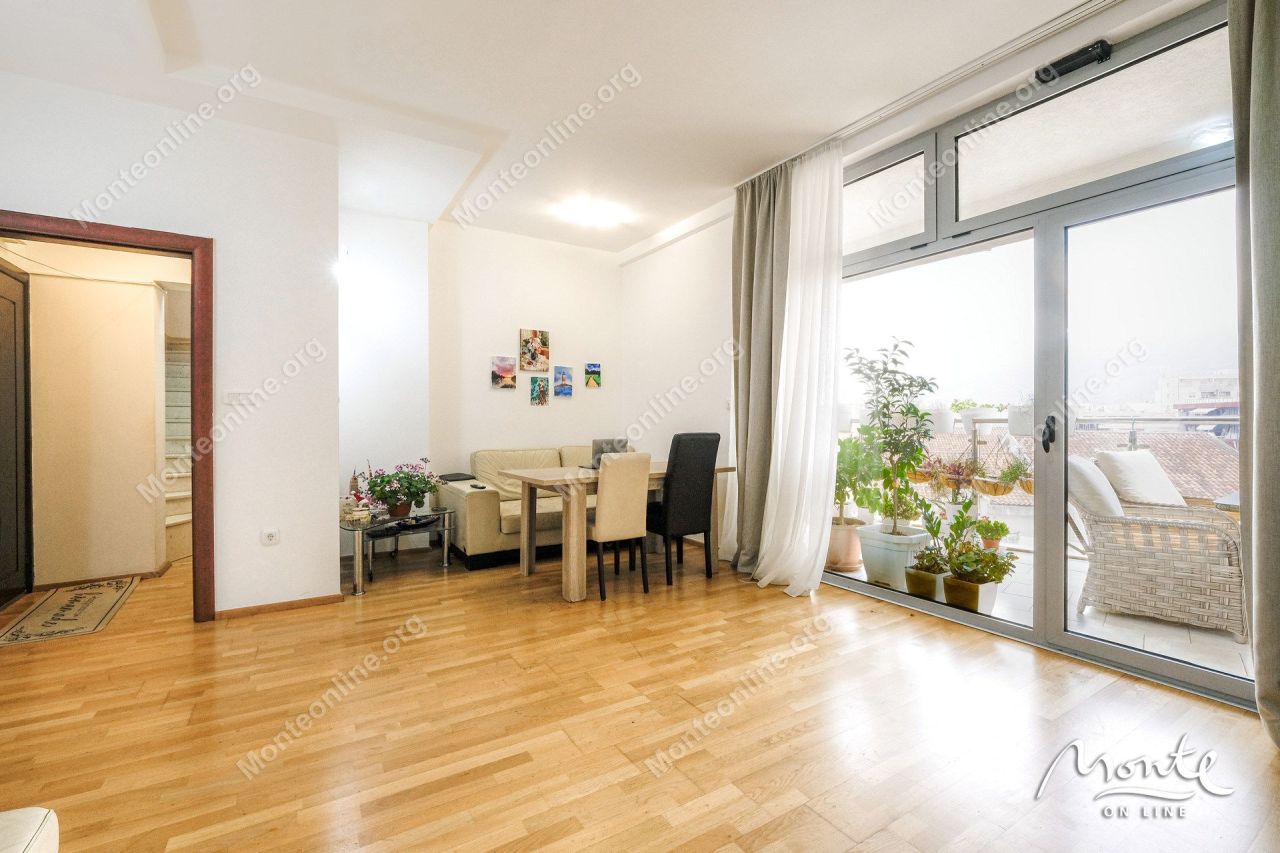 Apartment in Budva, Montenegro, 150 m² - picture 9