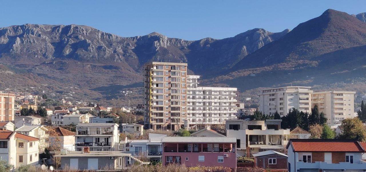 Apartment in Bar, Montenegro, 60.2 m² - Foto 8