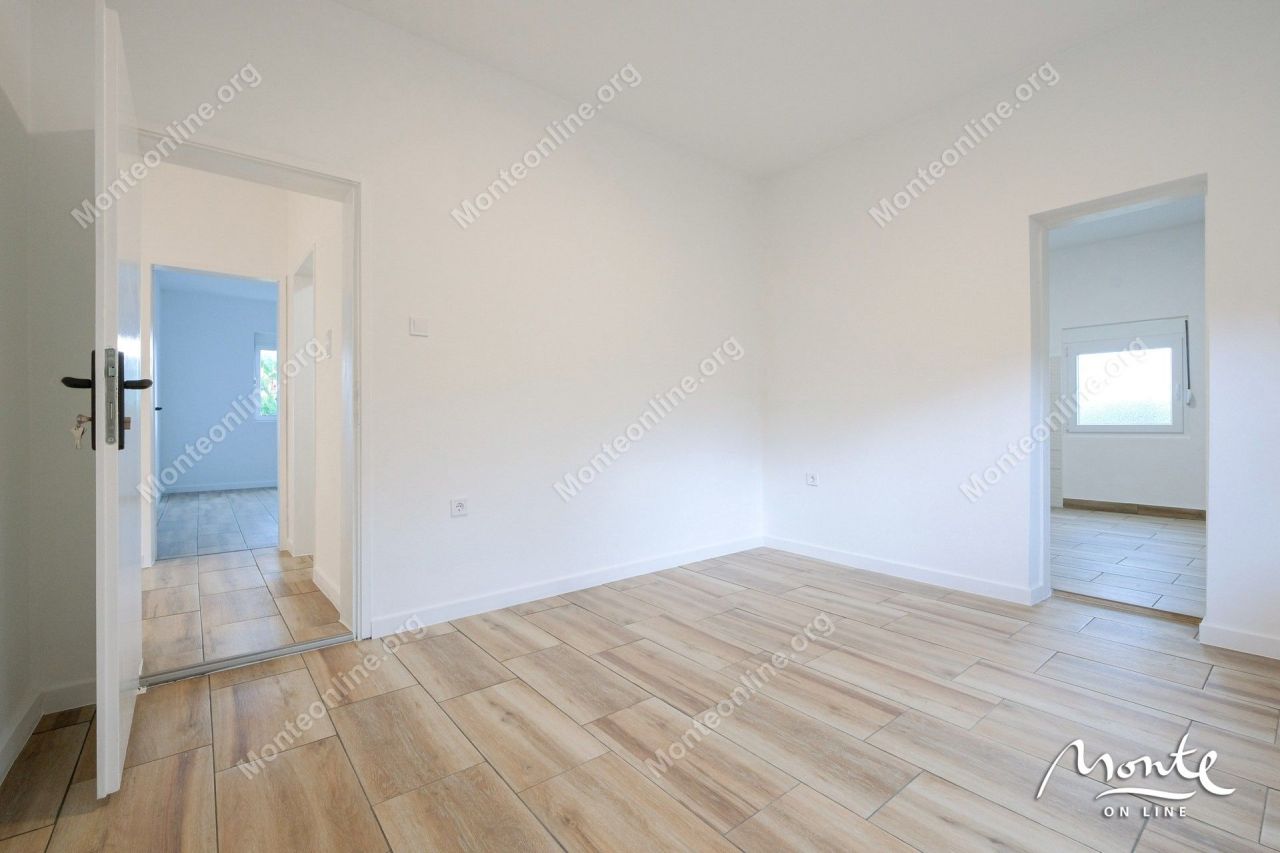 Villa à Tivat, Monténégro, 118 m² - image 10