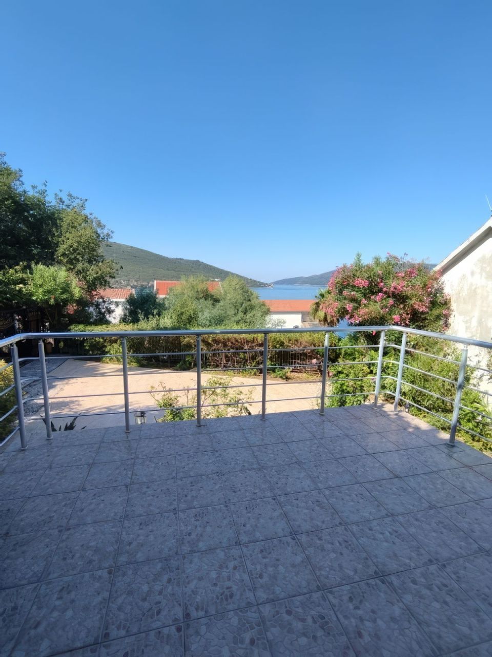 Villa in Kumbor, Montenegro, 180 m² - picture 10