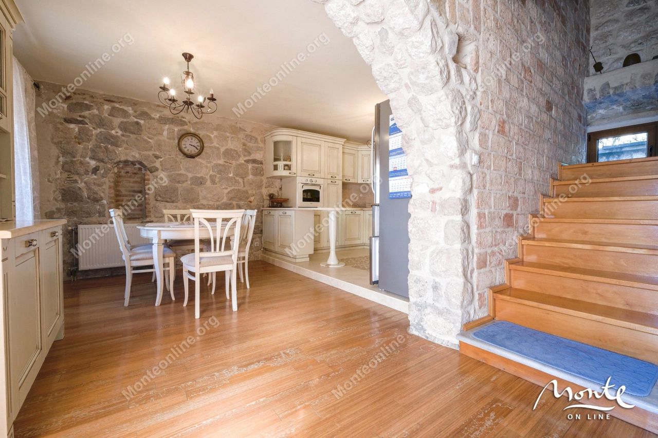 Villa en Orahovac, Montenegro, 500 m² - imagen 11