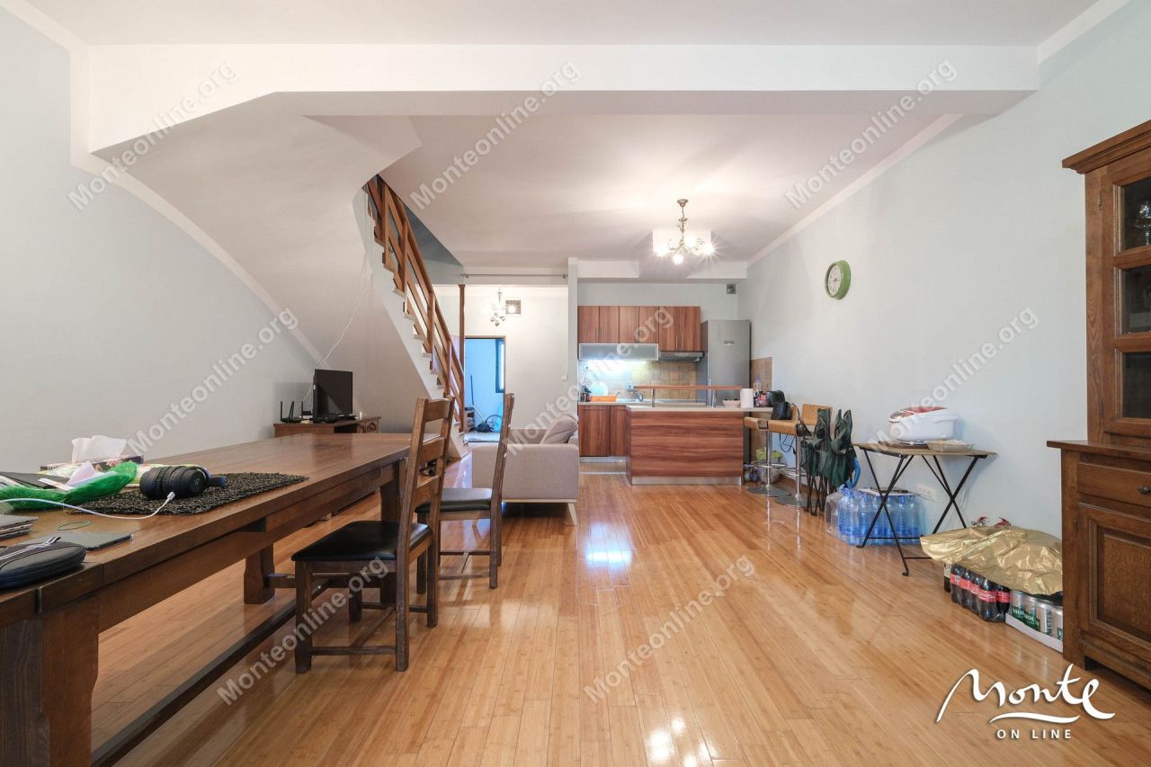 Apartment in Risan, Montenegro, 130 m² - picture 11