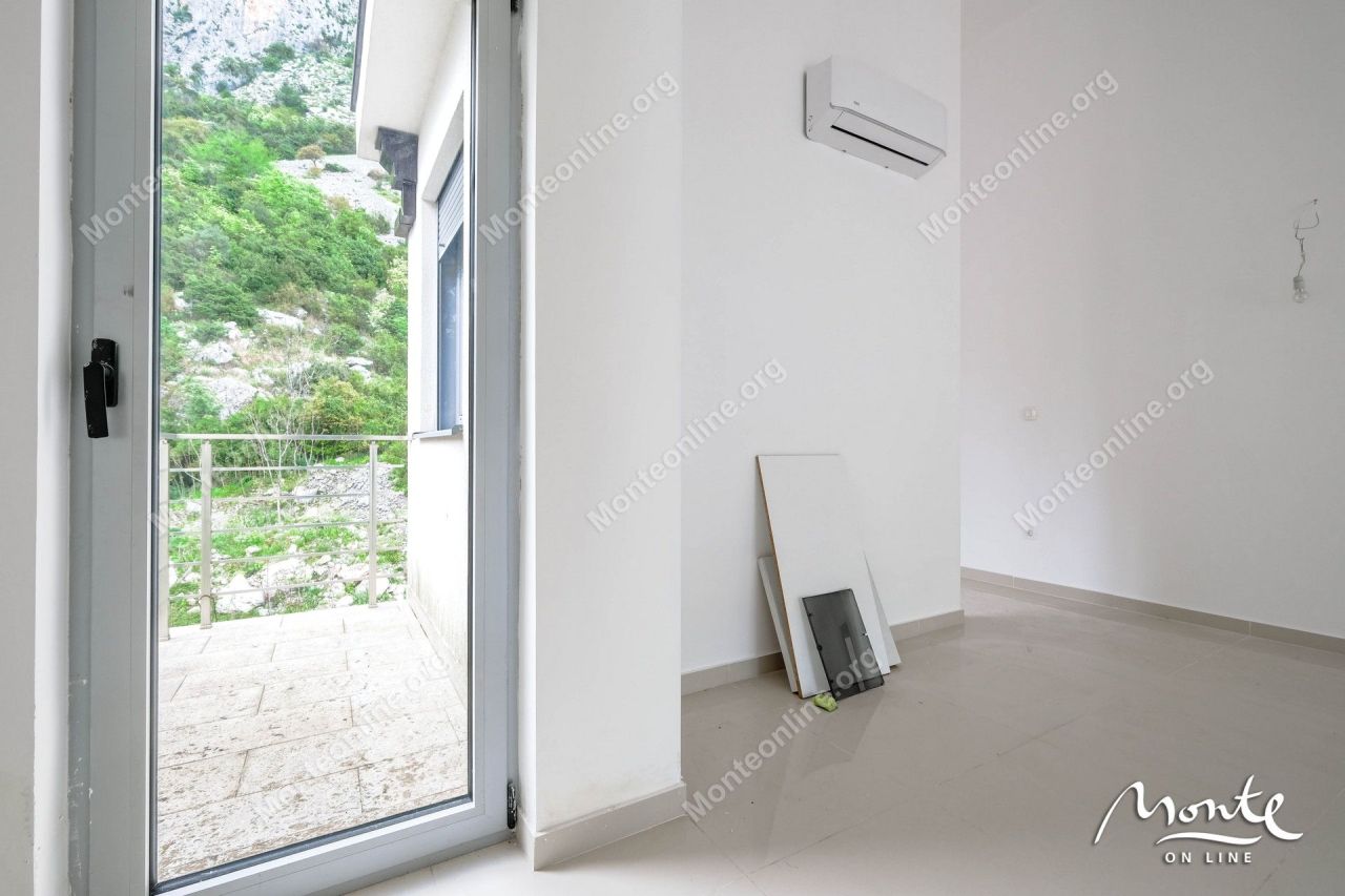 Appartamenti a Dobrota, Montenegro, 103 m² - foto 12