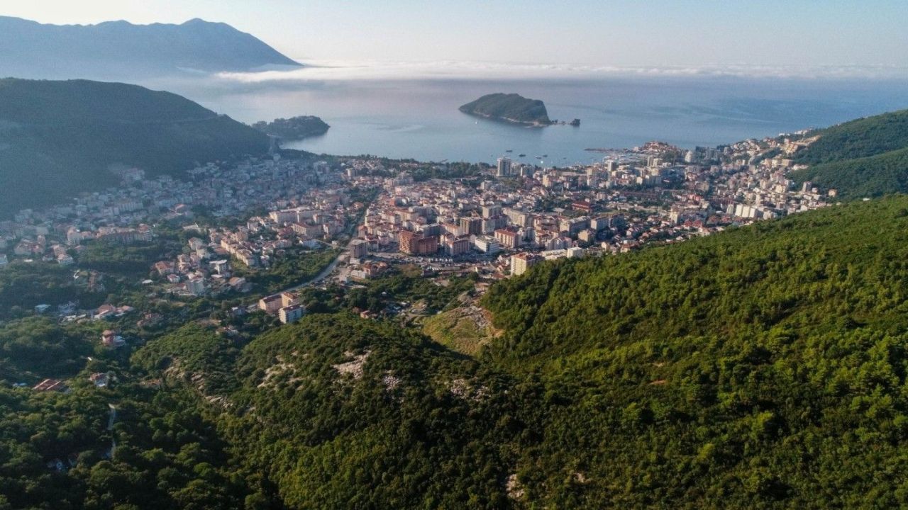 Terrain à Budva, Monténégro, 41 415 m² - image 12