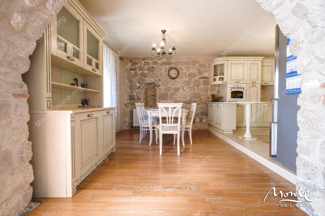 Villa en Orahovac, Montenegro, 500 m² - imagen 12