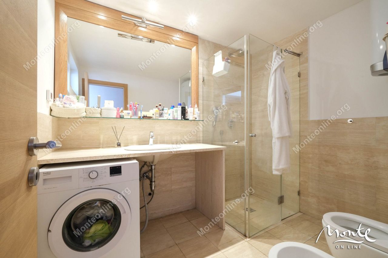 Apartment in Budva, Montenegro, 85 m² - picture 12