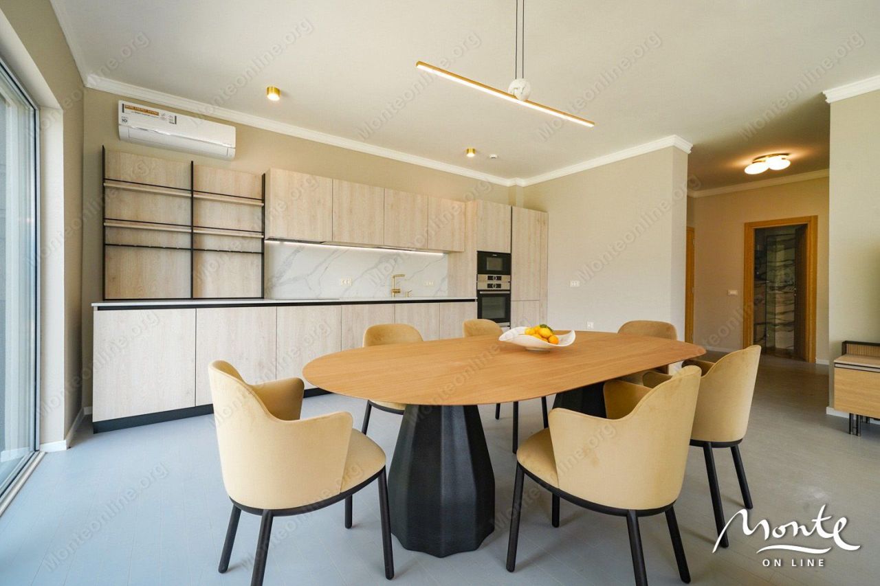 Apartment in Dobrota, Montenegro, 158 m² - picture 12