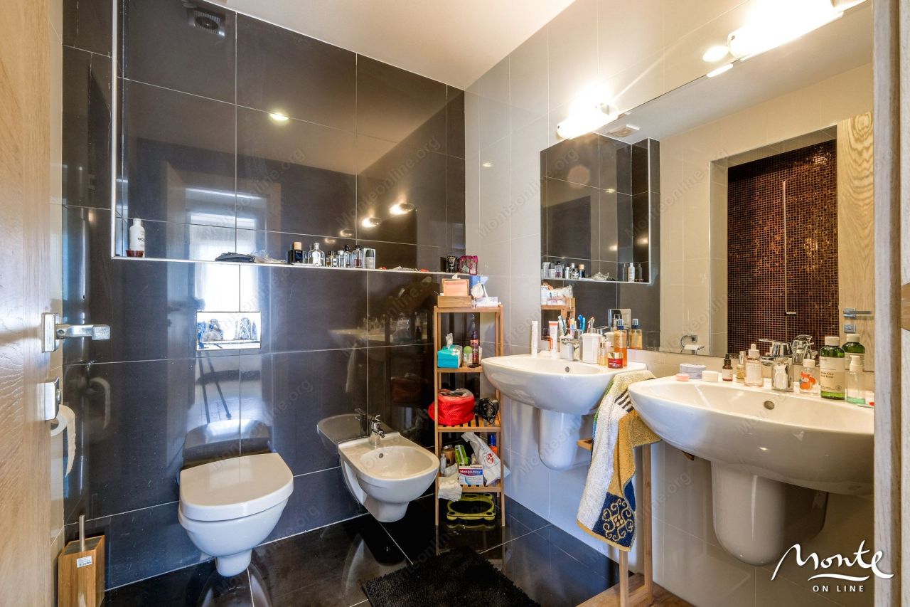 Apartment in Kostanjica, Montenegro, 68 m² - picture 13