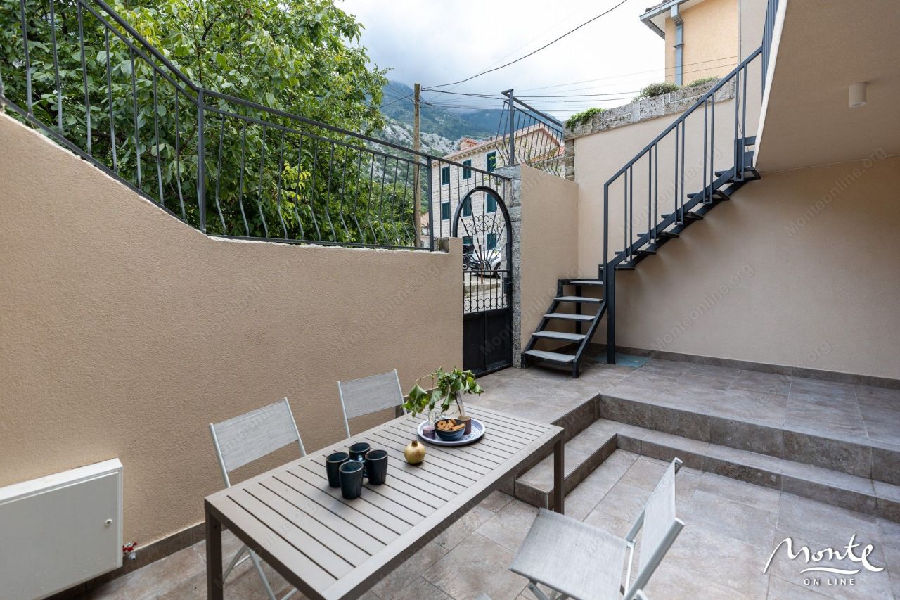 Villa in Kotor, Montenegro, 110 m² - Foto 13