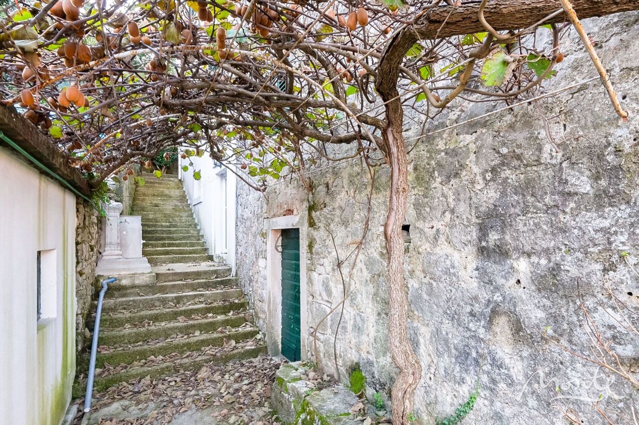 Villa in Kostanjica, Montenegro, 333 m² - Foto 13