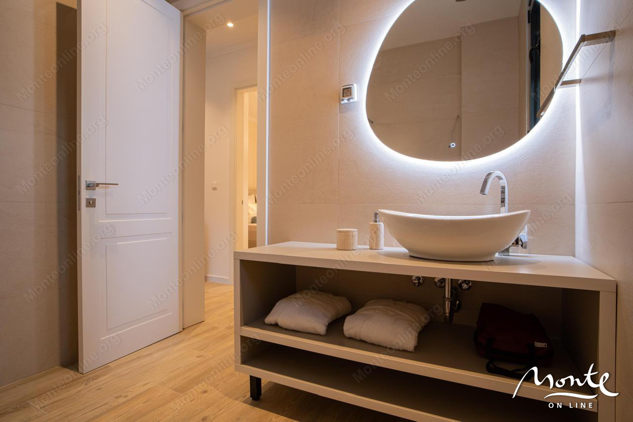 Villa à Rézévici, Monténégro, 650 m² - image 13