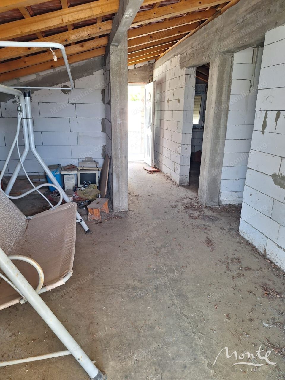 Villa in Bar, Montenegro, 170 m² - picture 16