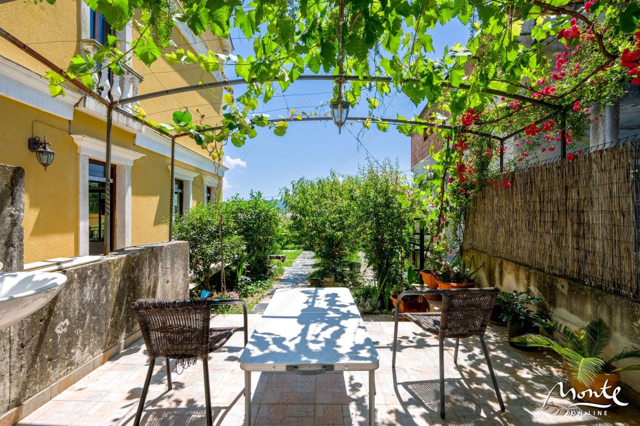 Villa a Tivat, Montenegro, 316 m² - foto 17