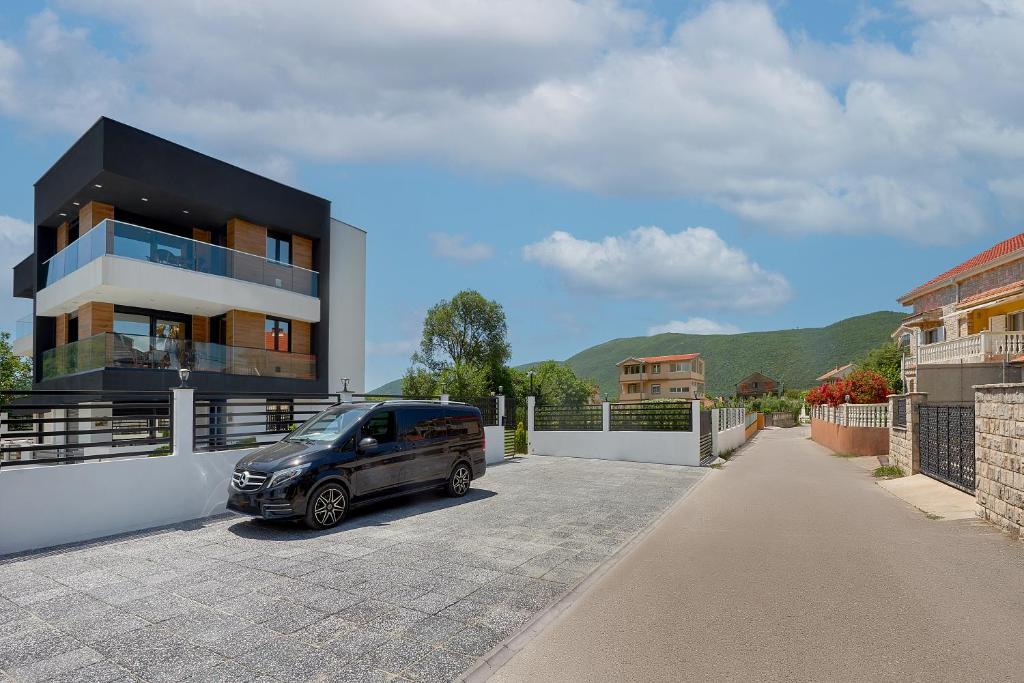 Hotel en Lastva, Montenegro, 382 m² - imagen 18