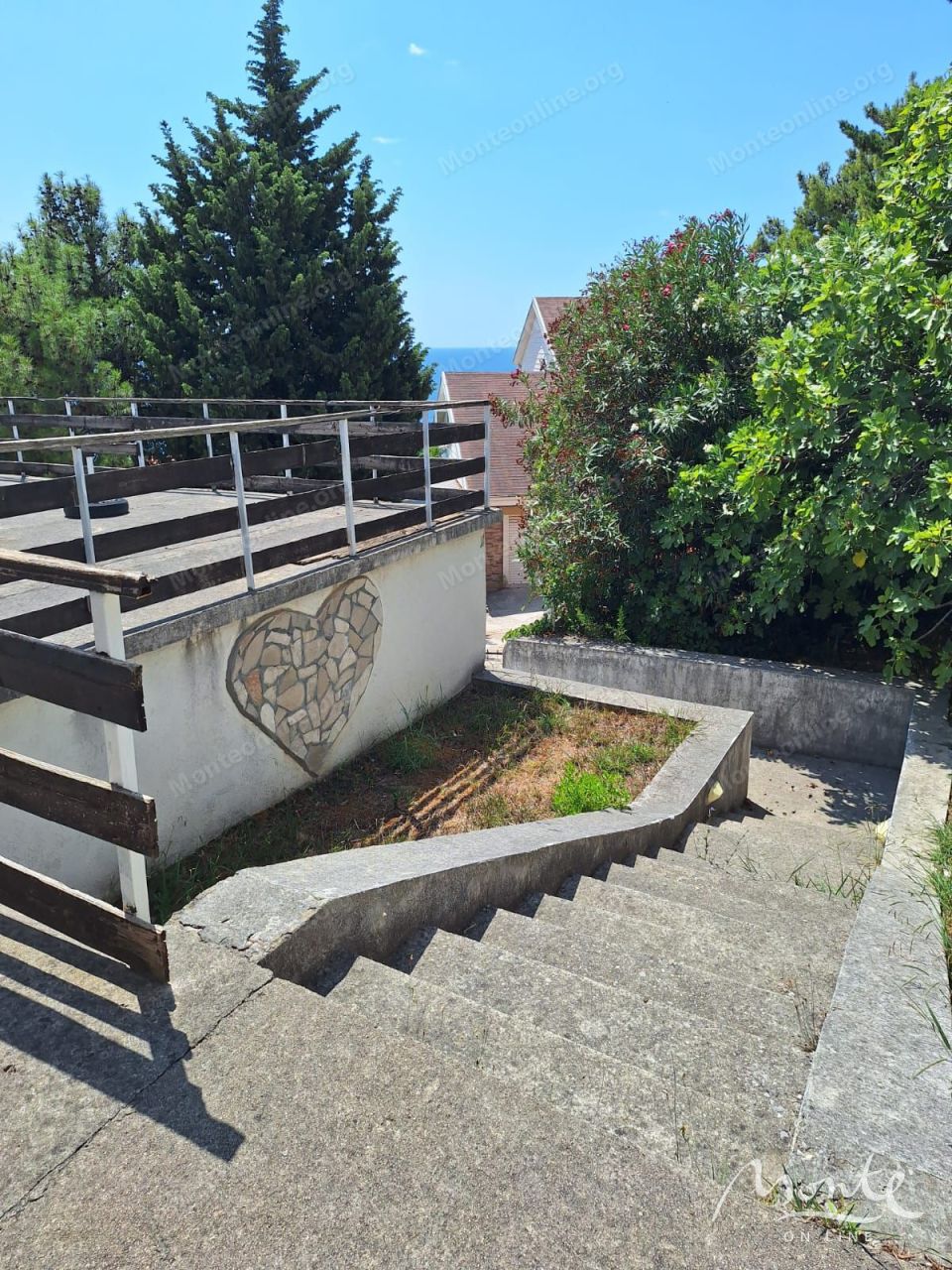 Villa in Bar, Montenegro, 170 m² - picture 18