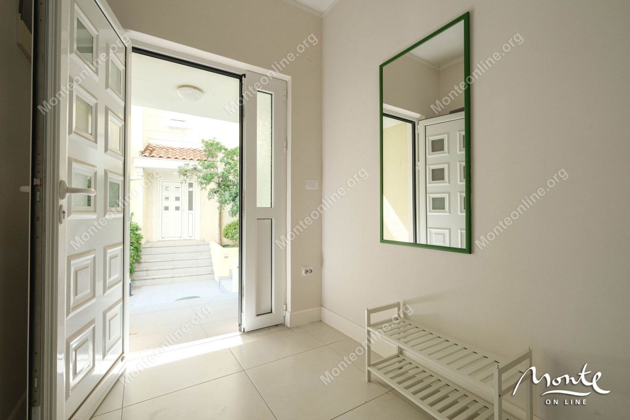 Apartamento en Bijela, Montenegro, 72 m² - imagen 19