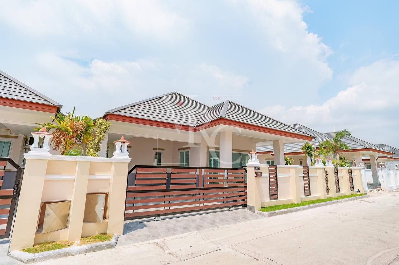 Casa en Pattaya, Tailandia, 138 m² - imagen 1