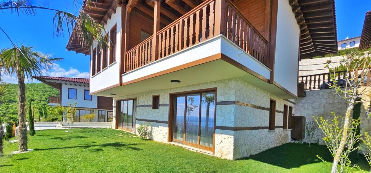 Maison à Sveti Vlas, Bulgarie, 199 m² - image 1