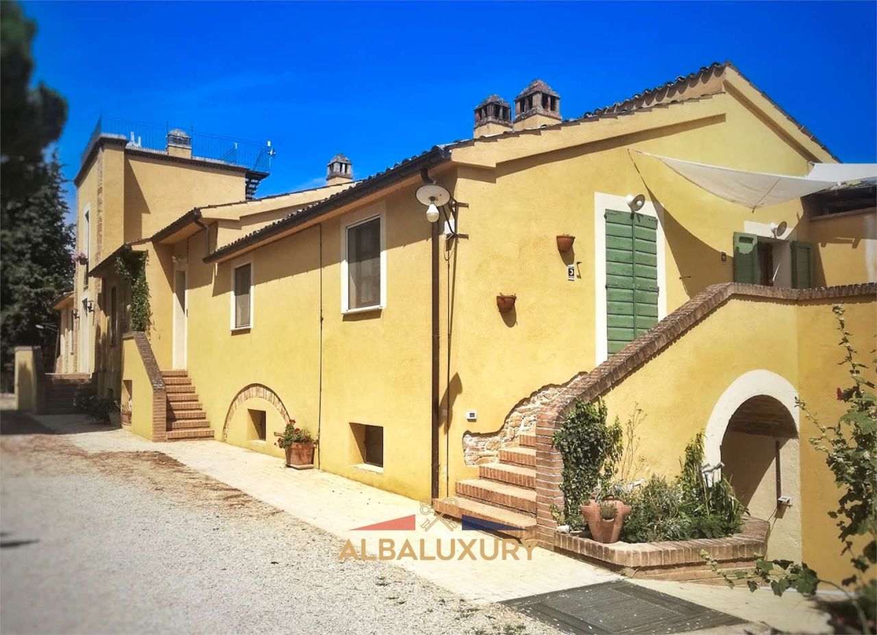 Apartamento en Loreto Aprutino, Italia, 4 000 m² - imagen 1