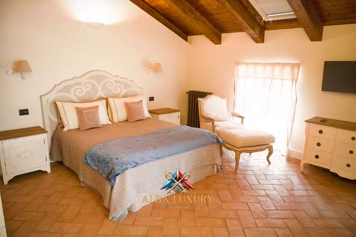 Apartment Via fontanelle, Italy, 950 m² - picture 13