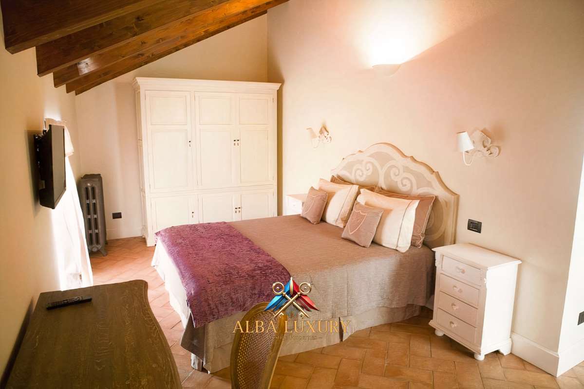 Apartment Via fontanelle, Italy, 950 m² - picture 15