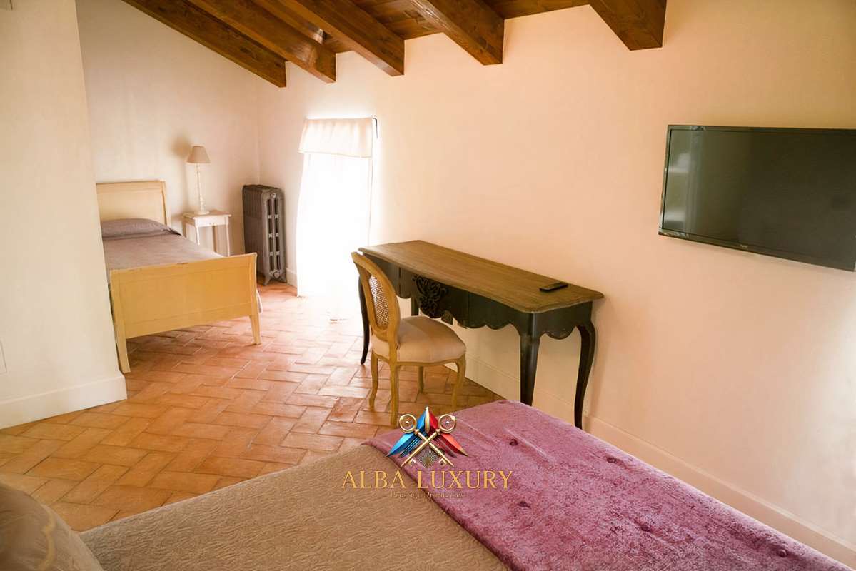 Apartment Via fontanelle, Italy, 950 m² - picture 16