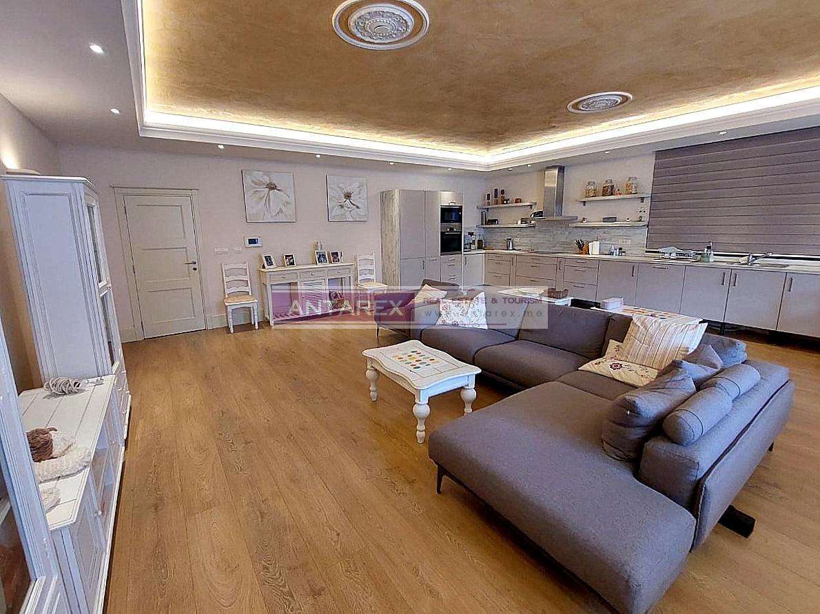 Villa a Stoliv, Montenegro, 294 m² - foto 3