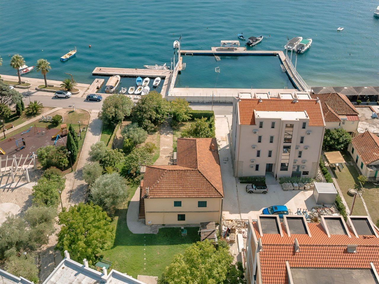 Terreno a Bijela, Montenegro - foto 4