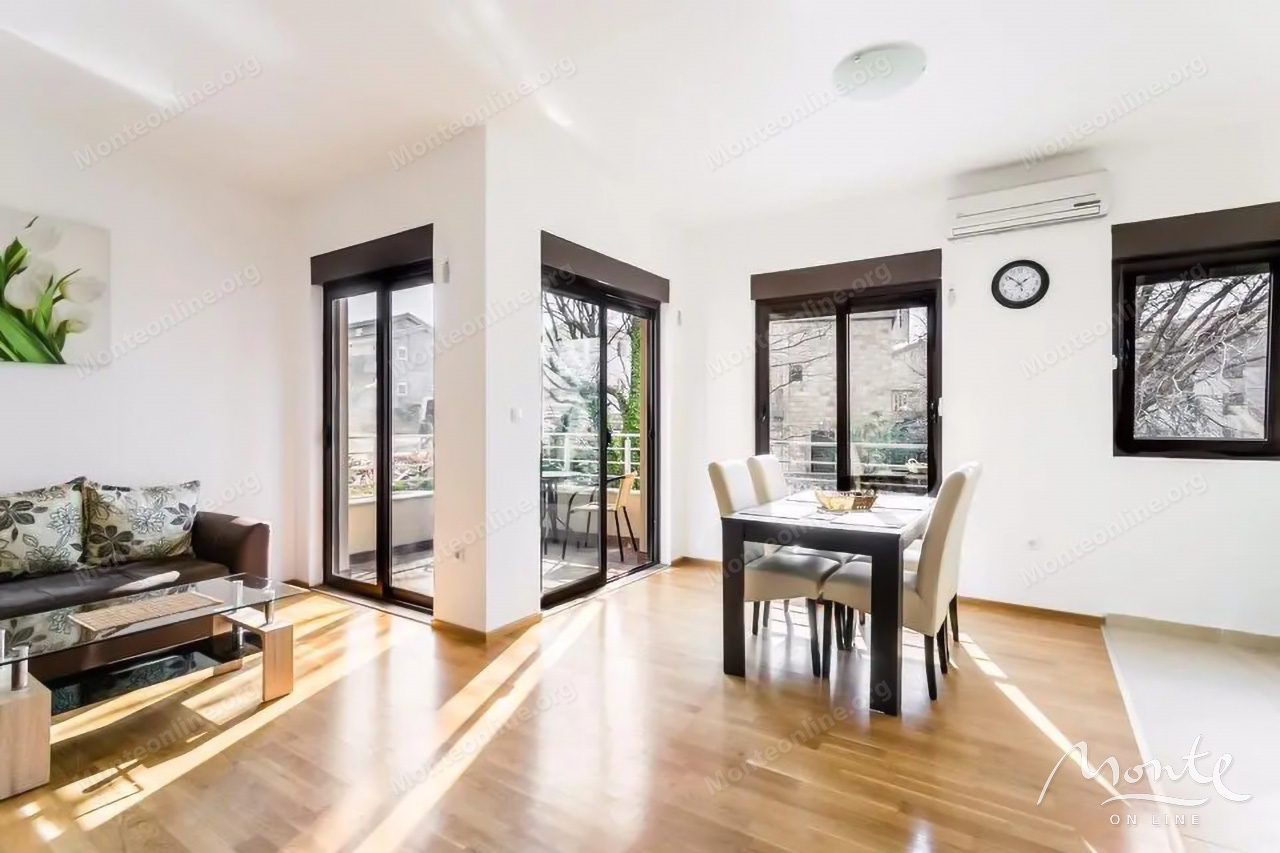 Apartment in Becici, Montenegro, 64 m² - Foto 1