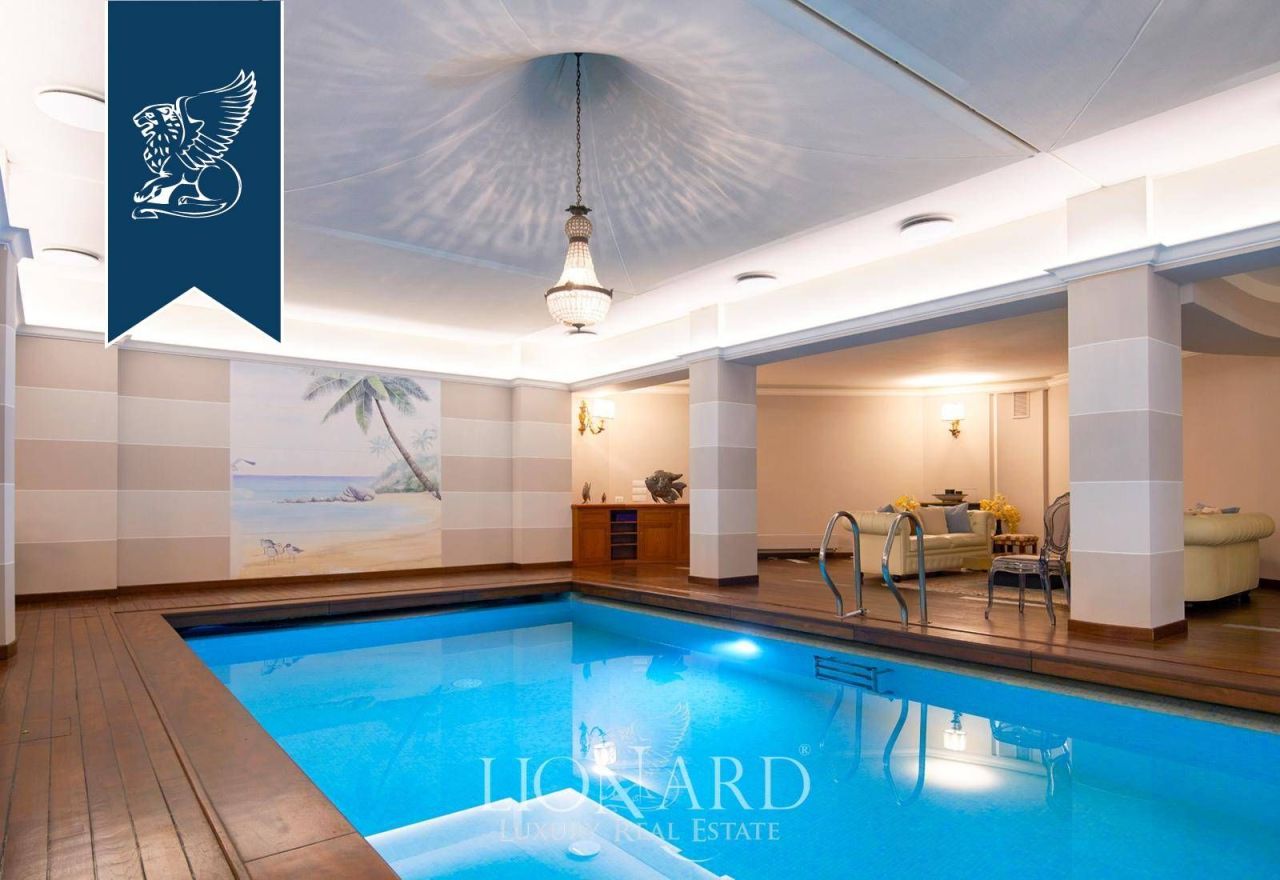 Apartment in Milan, Italy, 730 m² - picture 8