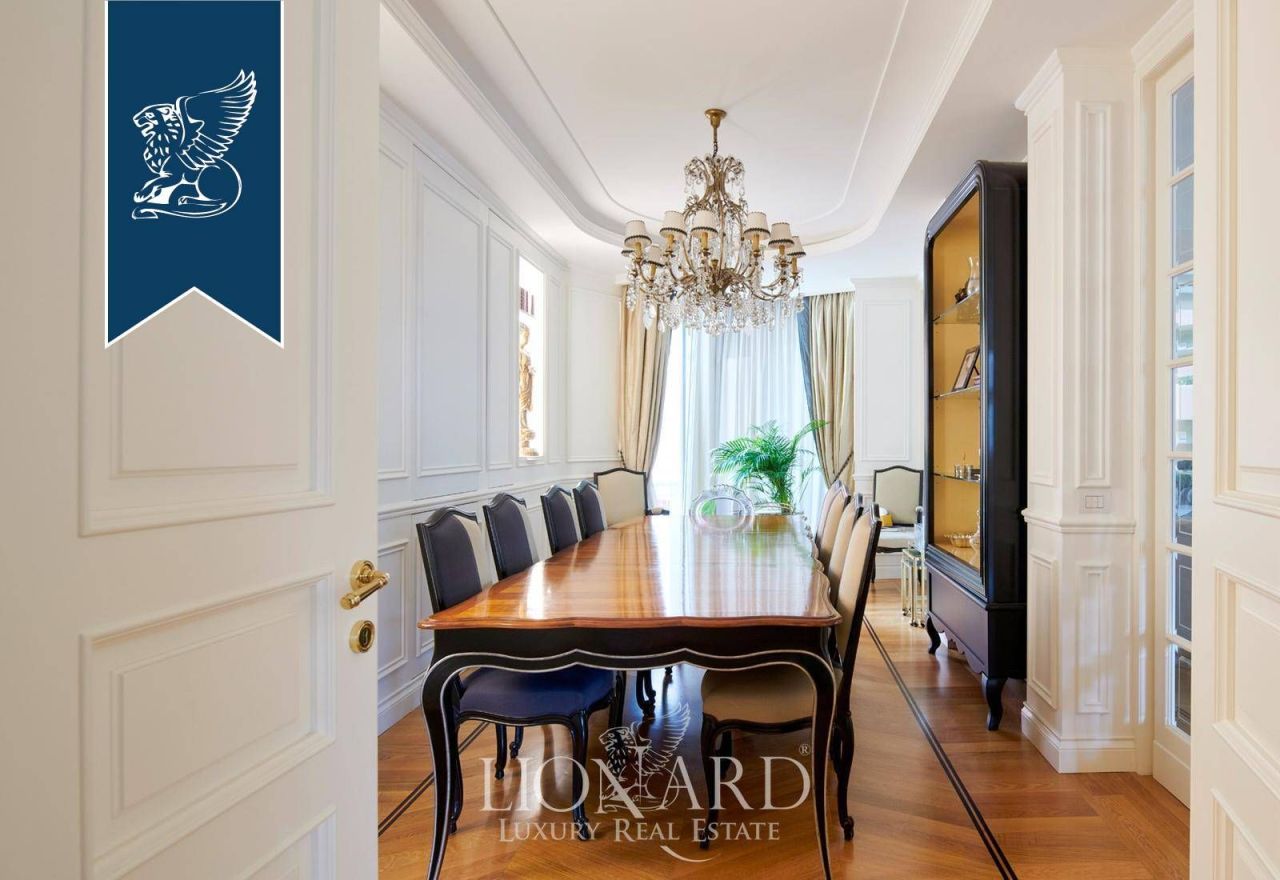 Apartment in Milan, Italy, 730 m² - picture 15