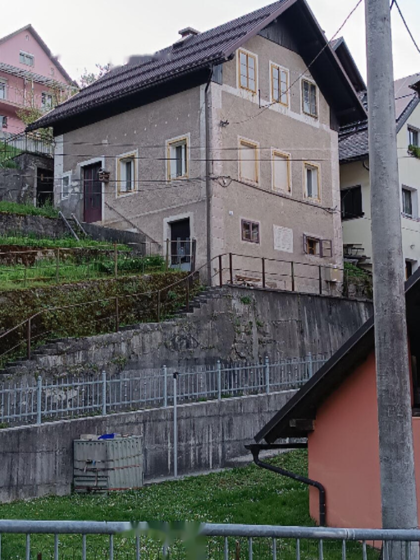 Casa en Idria, Eslovenia, 96 m² - imagen 1