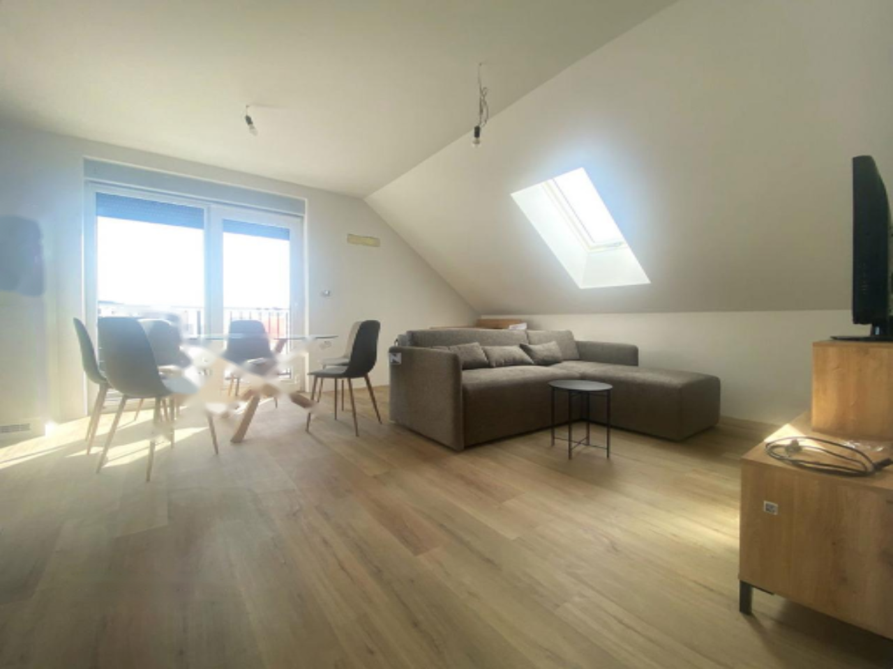 Appartement à Cerknica, Slovénie, 57 m² - image 1
