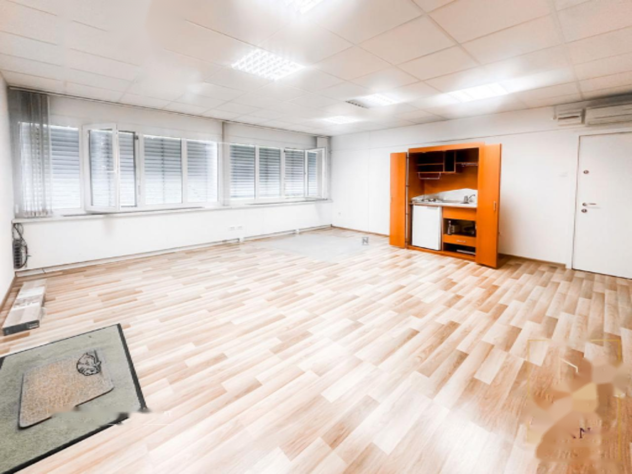 Büro in Ljubljana, Slowenien, 64 m² - Foto 1