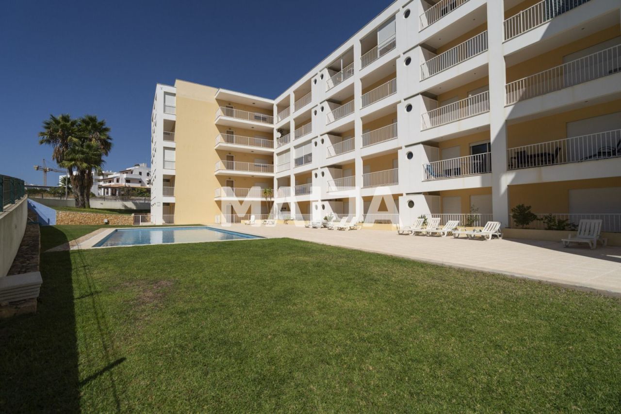 Apartamento en Portimão, Portugal, 65.89 m² - imagen 1