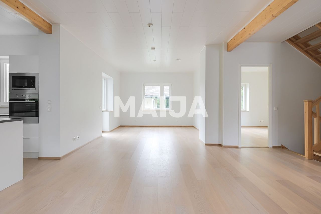 Casa en Vantaa, Finlandia, 180 m² - imagen 5