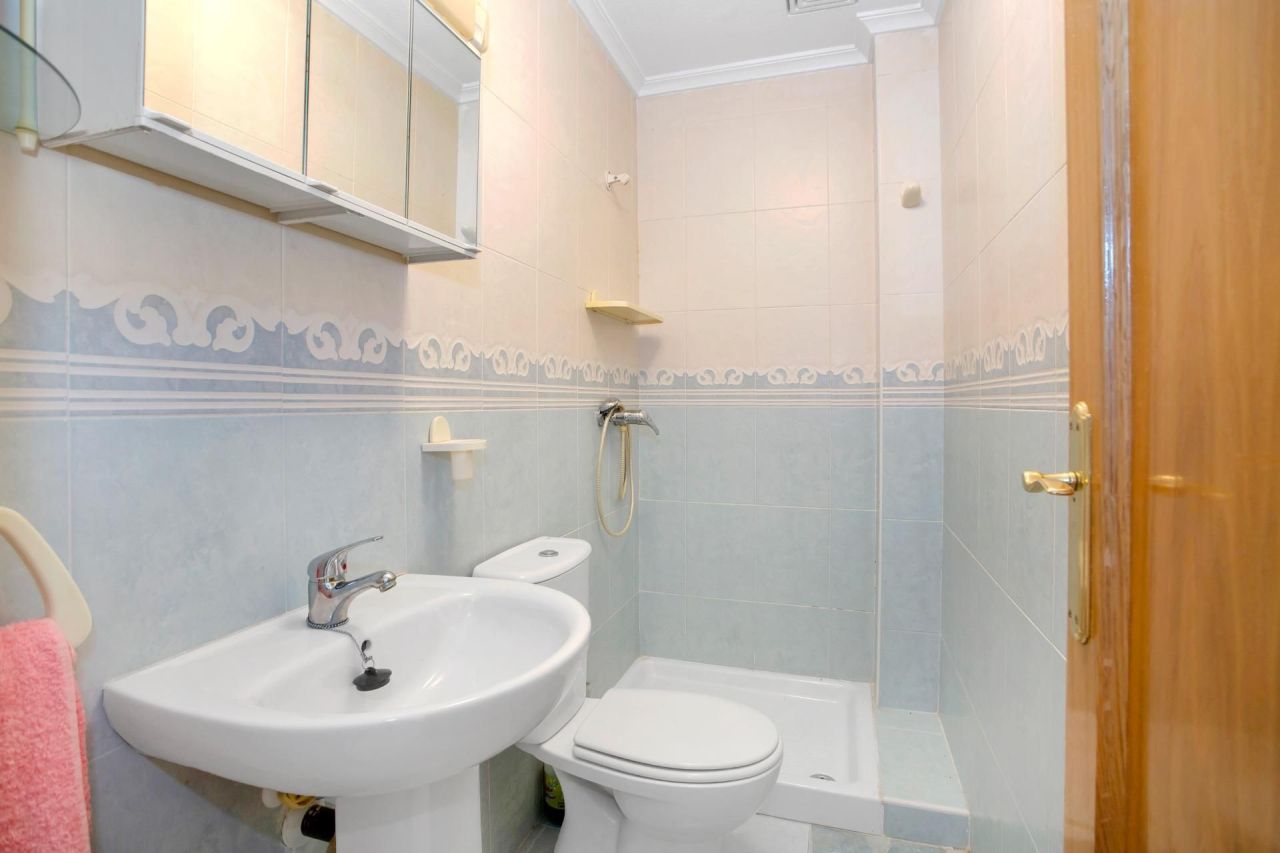 Appartamento a Torrevieja, Spagna, 84 m² - foto 11