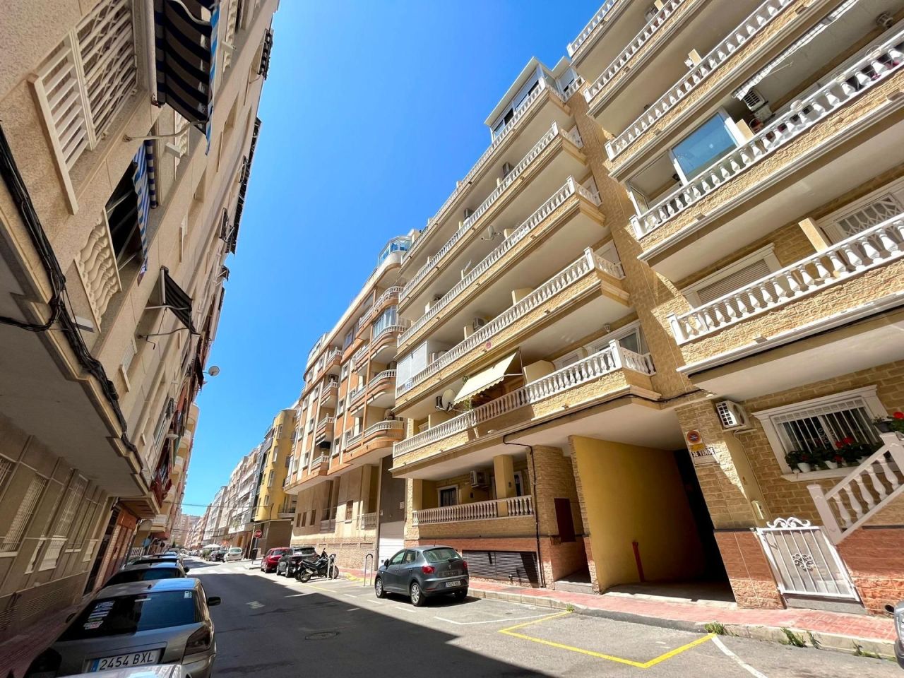 Piso en Torrevieja, España, 84 m² - imagen 1
