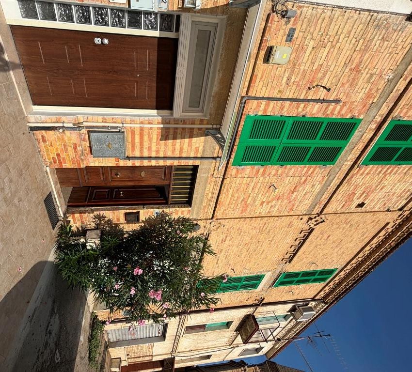 Maison urbaine à Citta Sant'Angelo, Italie, 163 m² - image 3