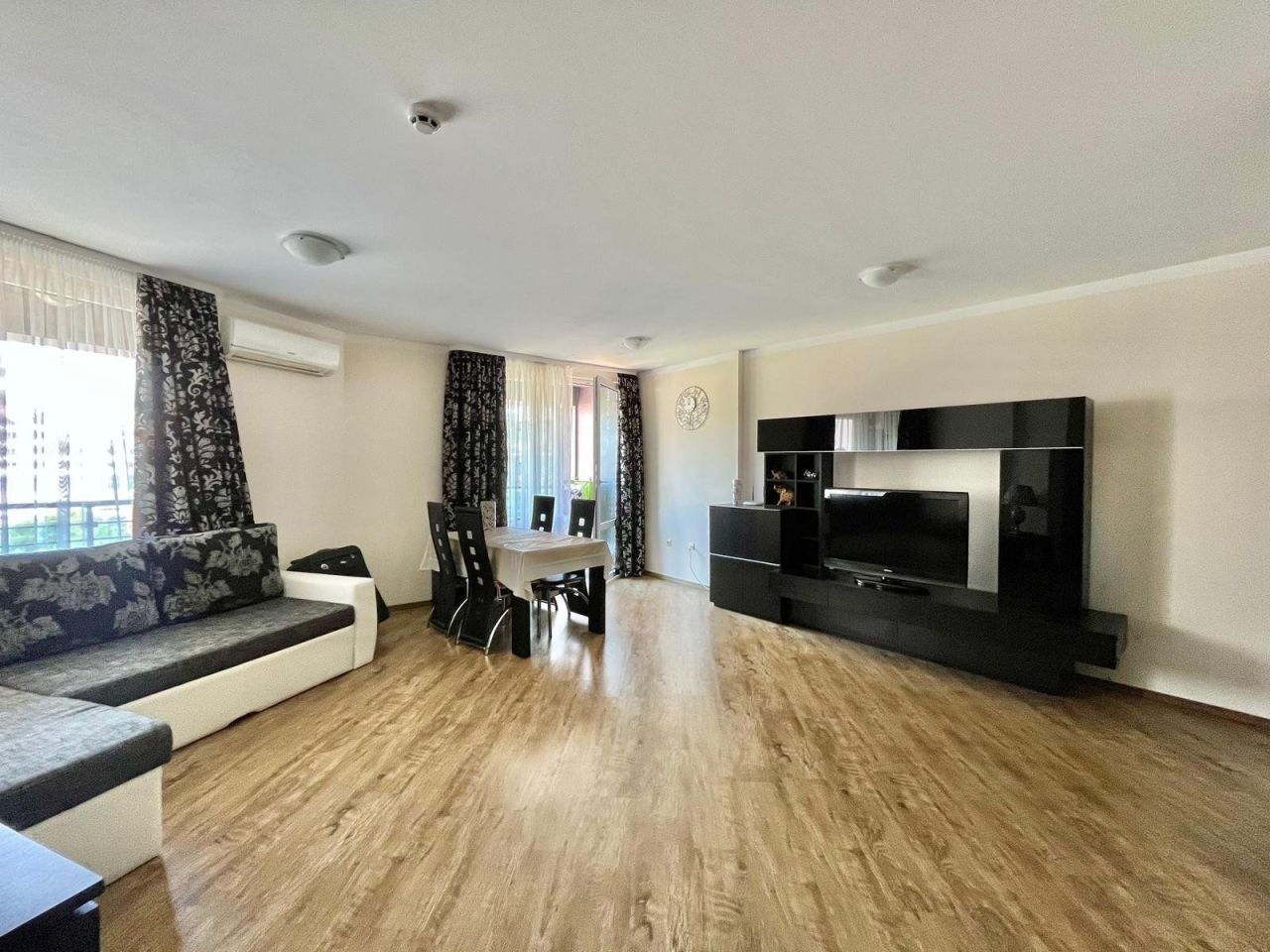 Appartement à Slantchev Briag, Bulgarie, 82 m² - image 10