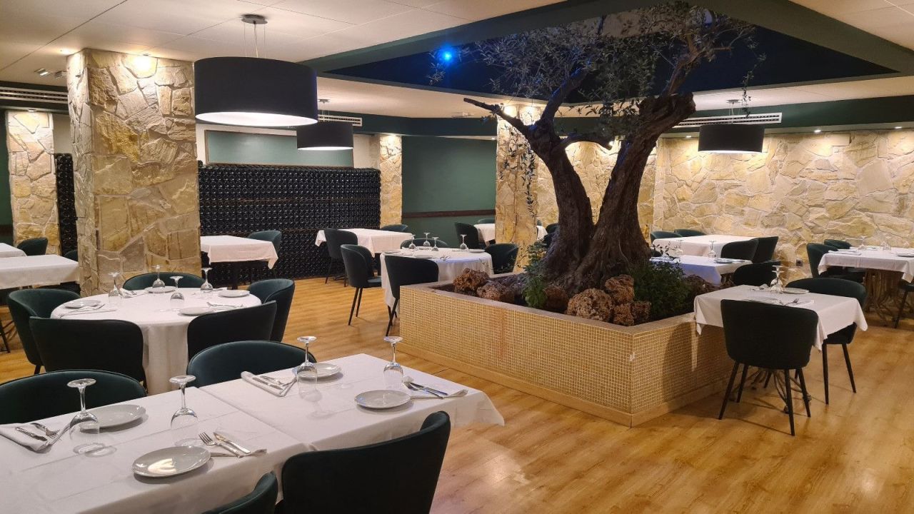 Café, Restaurant in Calafell, Spanien, 340 m² - Foto 2