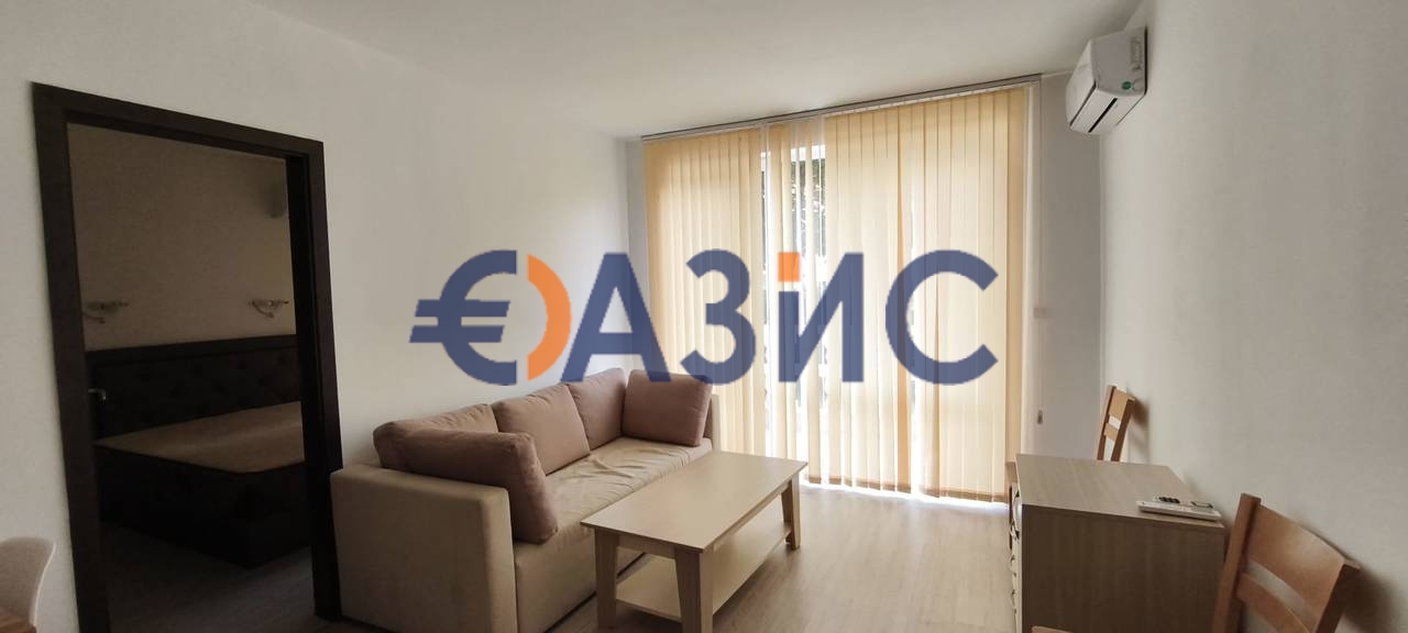 Appartement à Slantchev Briag, Bulgarie, 72.4 m² - image 1