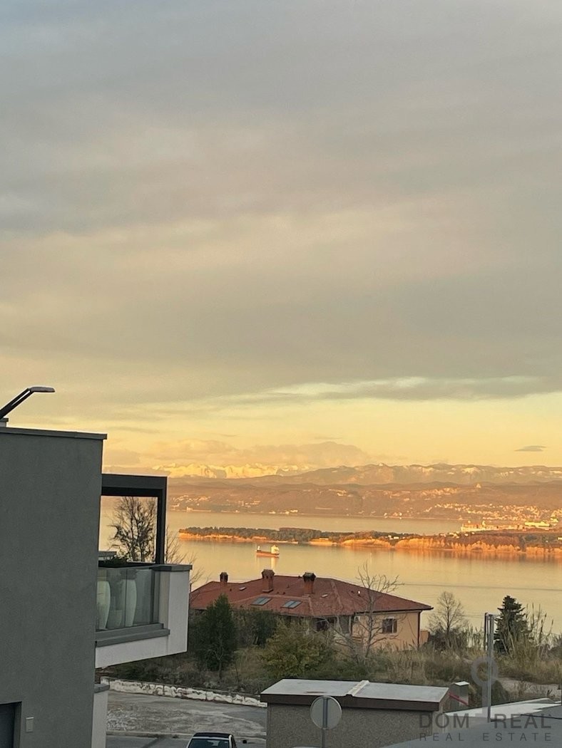 Wohnung in Koper, Slowenien, 129 m² - Foto 1