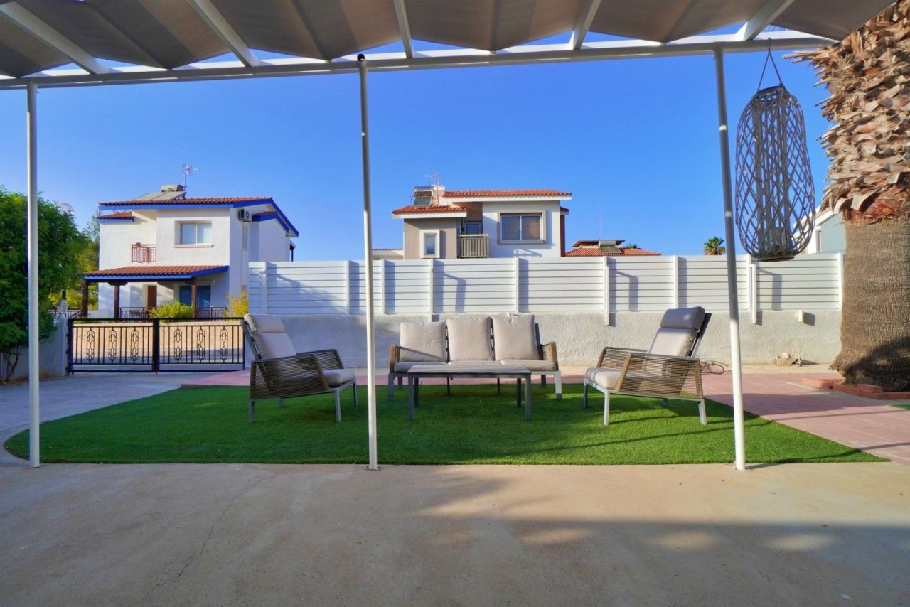 Villa in Larnaca, Cyprus, 182 m² - picture 2