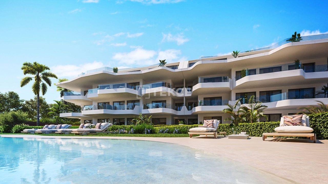 Apartment in Fuengirola, Spain, 74 m² - picture 1