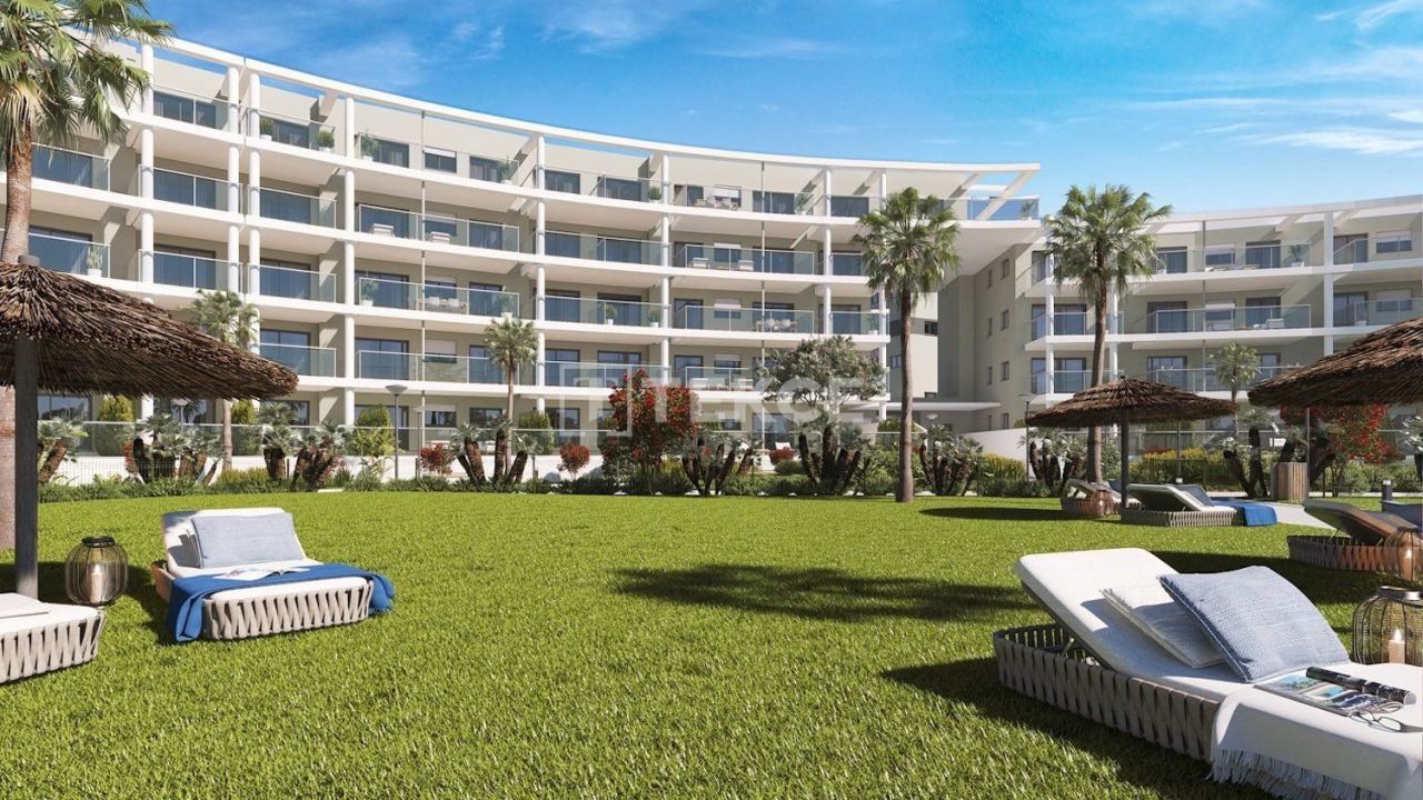 Appartement à Manilva, Espagne, 91 m² - image 1
