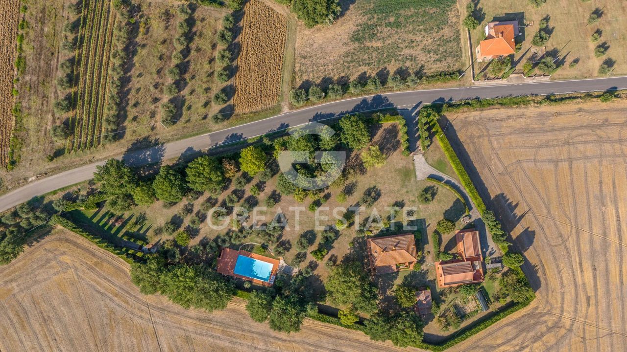 Casa a Castiglione del Lago, Italia, 419.15 m² - foto 7