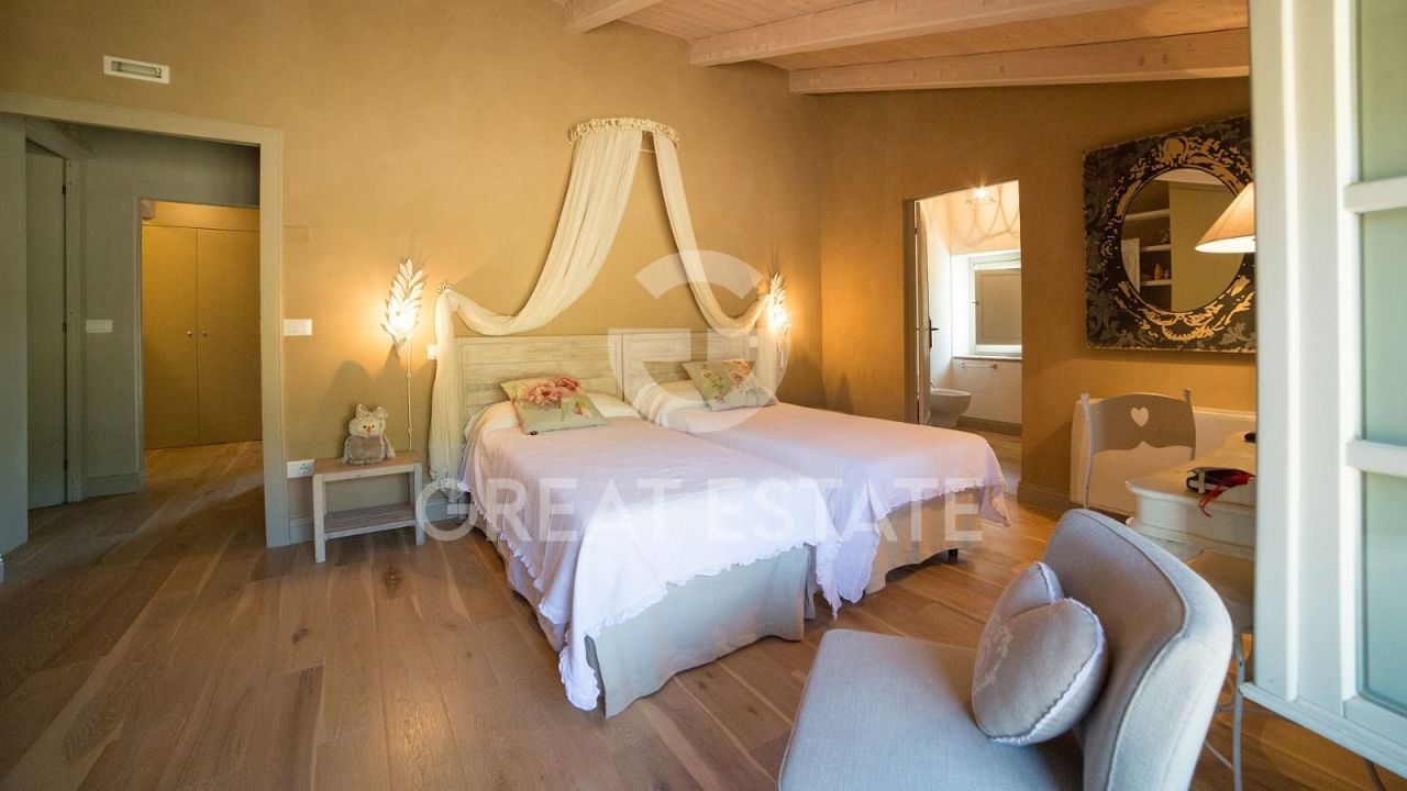 House in Magione, Italy, 231.3 m² - picture 17