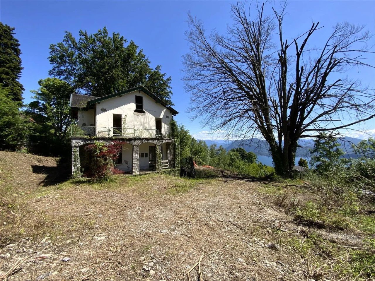 Villa in Stresa, Italy, 340 m² - picture 2